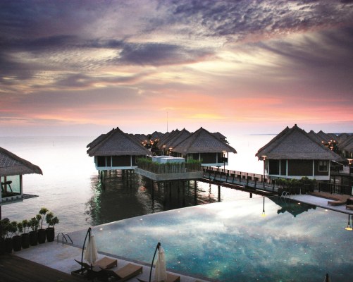 Golden Palm Tree Malaysia - Rental - 4 Nights
