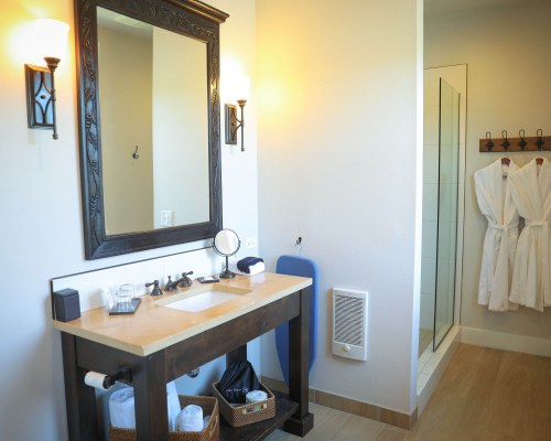 The Dundee Hotel - 5 Nights