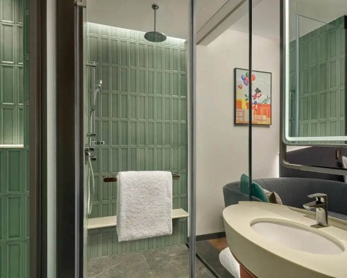 Artyzen Habitat Shanghai Hotel - 3 Nights