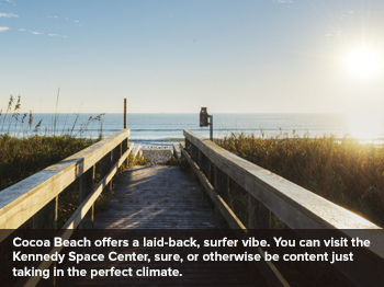 Walk along the Atlantic Coast in Cocoa Beach