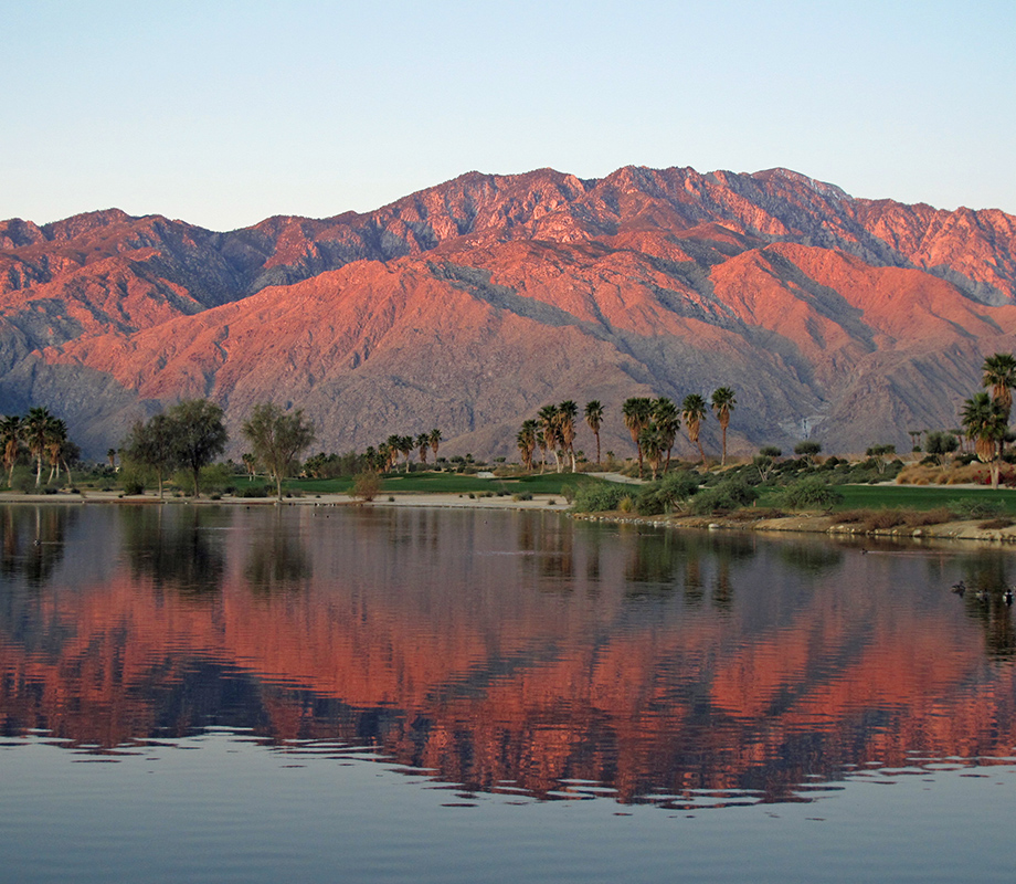 Image of scenic mountain range in Palm Springs