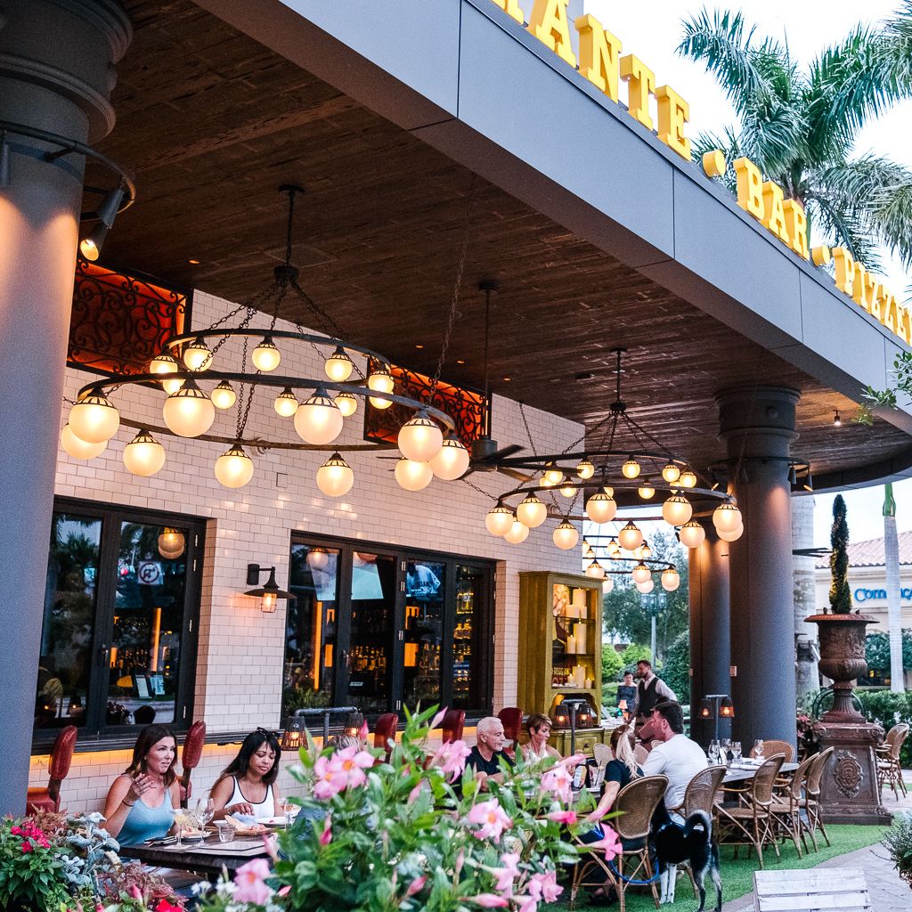 It’s hard to miss this high-energy Italian eatery when you stroll down Las Olas Boulevard.