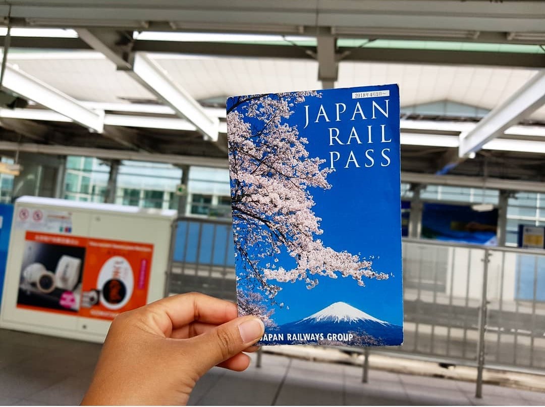 If you have a packed itinerary, buying a 7-day Japan Rail Pass is more cost-efficient than buying a single-use ticket.