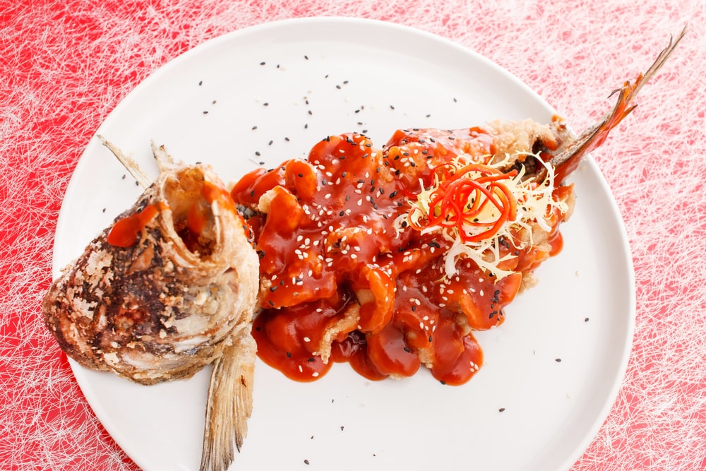 A traditional Lu Cuisine dish, Sweet Sour Carp is a favourite at banquets all over north China.