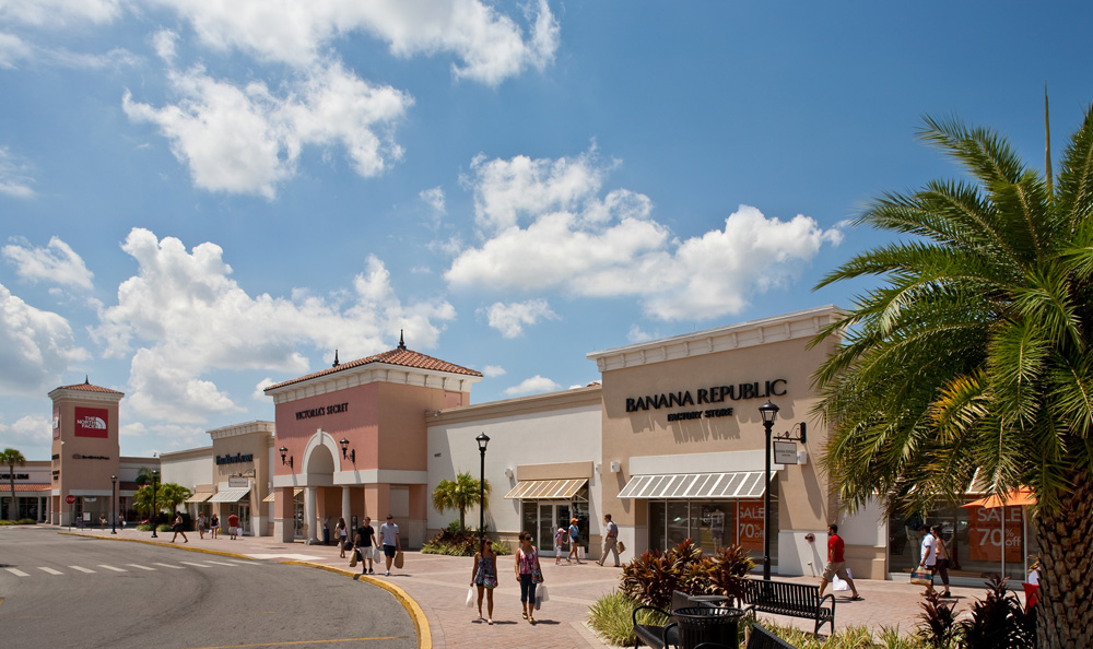 When in Orlando, choose from three large premium outlets to shop till you drop.