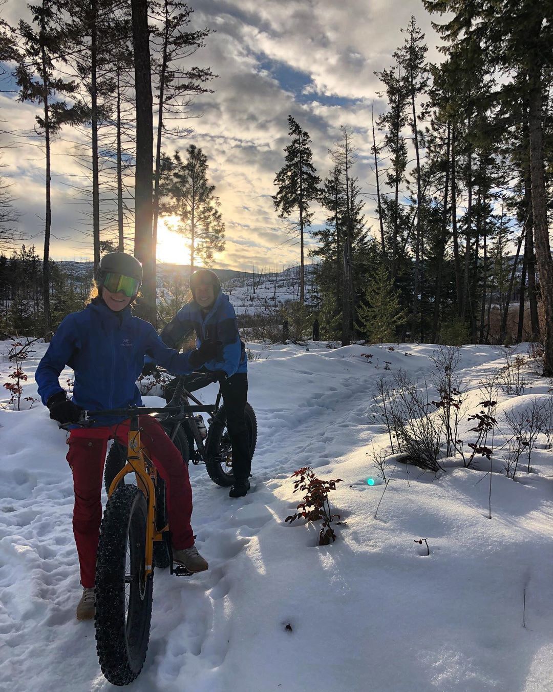  Fatbiking is a good way to explore the Canadian outdoors - the larger tyres help with traction on the slippery ground, and the exercise keeps you warm. 