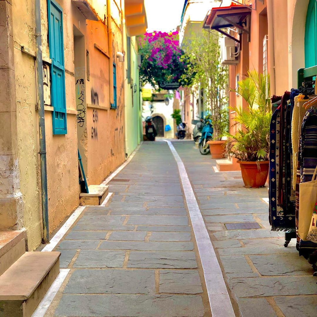 With its old-fashioned buildings and eclectic mix of architectural styles, Rethymno’s old town almost feels like a film set from the 80s.