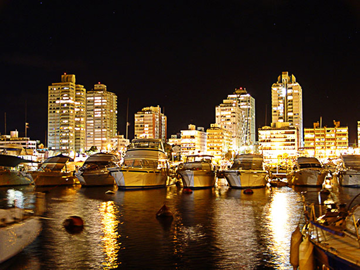 Yates en Punta del Este Yates en Punta del Este